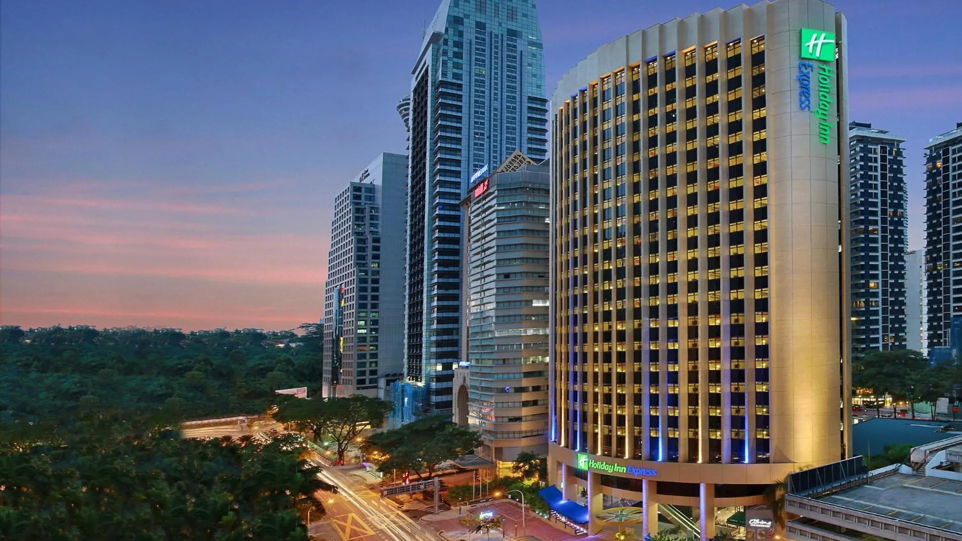 Holiday Inn Express Kuala Lumpur City Centre By Ihg 3*,